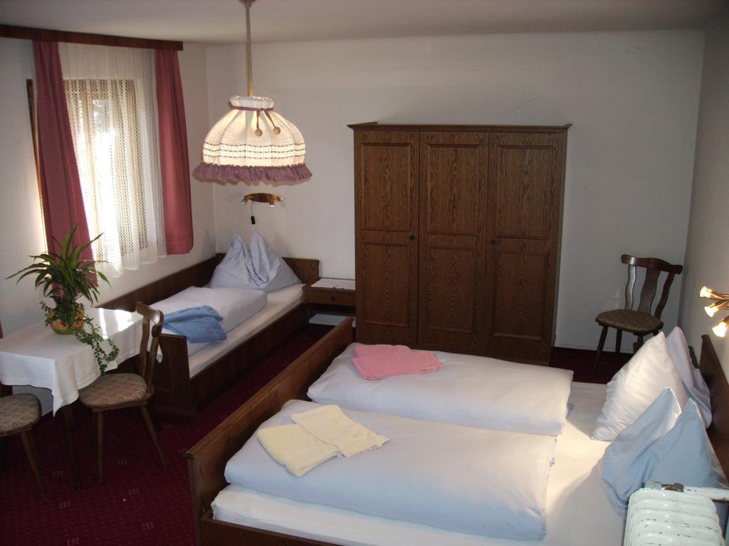 Pension Heidi Kaprun Room photo