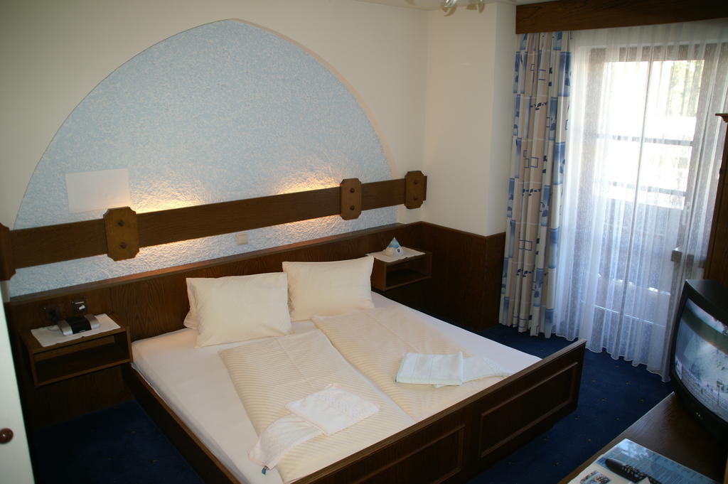 Pension Heidi Kaprun Room photo