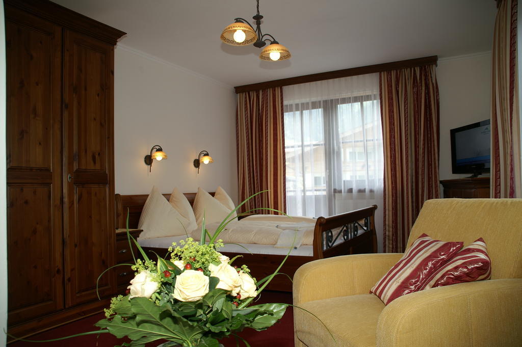 Pension Heidi Kaprun Room photo